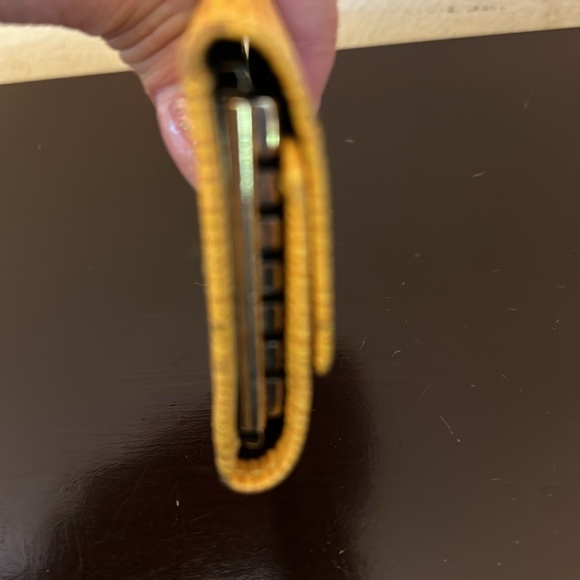 GUC! Louis Vuitton 6 ring purple and yellow key ring holder. Authentic!! - Picture 3 of 7